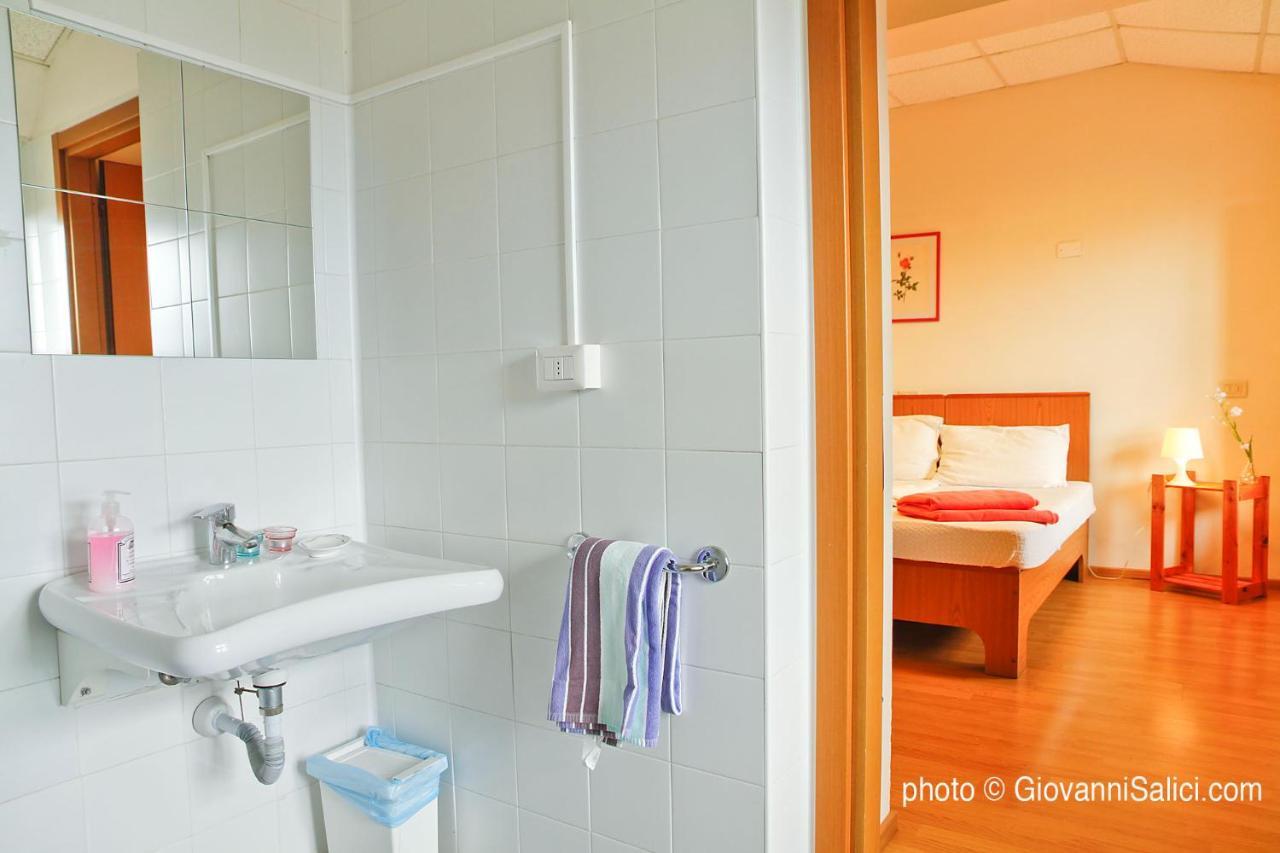 Santangela Hostel & Rooms Menaggio Buitenkant foto